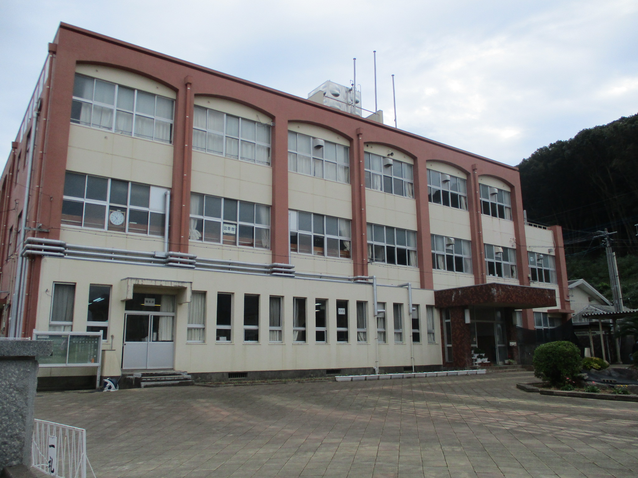 長島中学校の風景